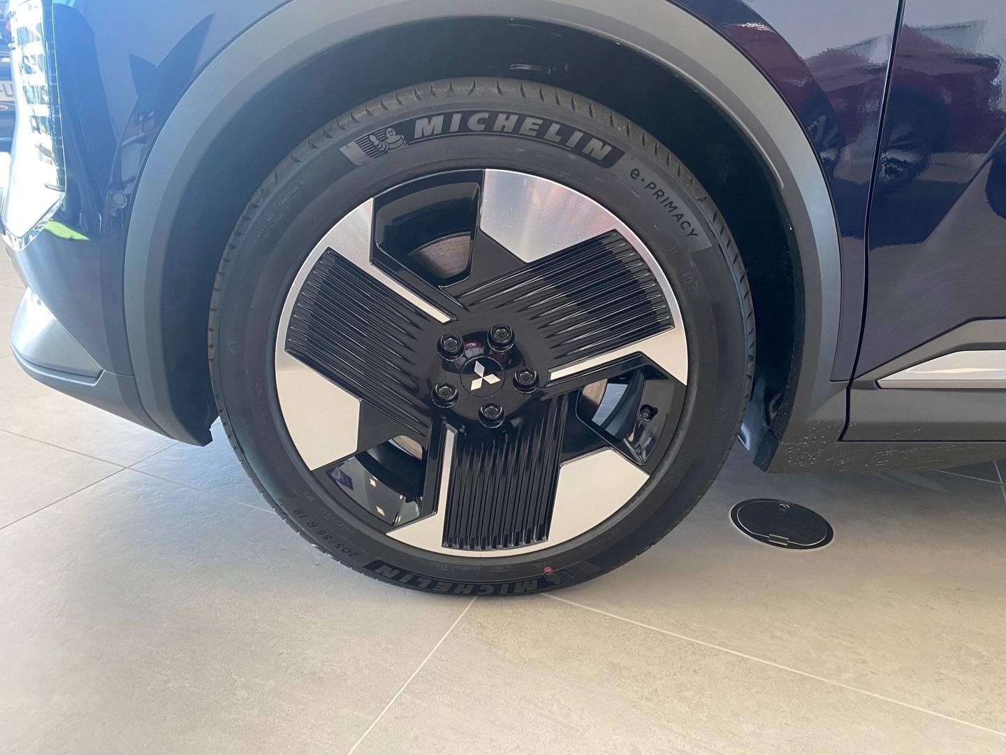 mitsubishi - Visuel 3
